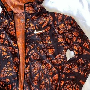 Men’s Nike Orange lightweight hooded jacket -Large